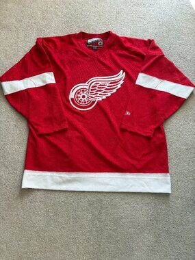 Vintage Detroit Red Wings NHL Pro Player Jersey Men's Size XL Red White